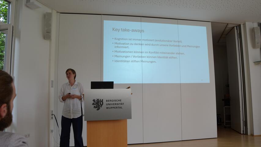 Dr. Magdalena Wischnewski stellt ihre Key Take Aways vor