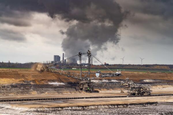 Foto vom Bagger im Rheinischen Braunkohlerevier